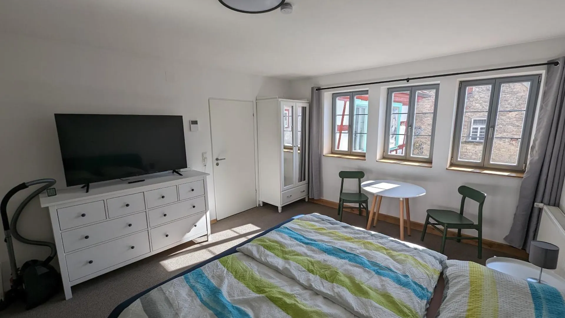 Daire Gaestezimmer Michelskeller Sulzfeld am Main Almanya